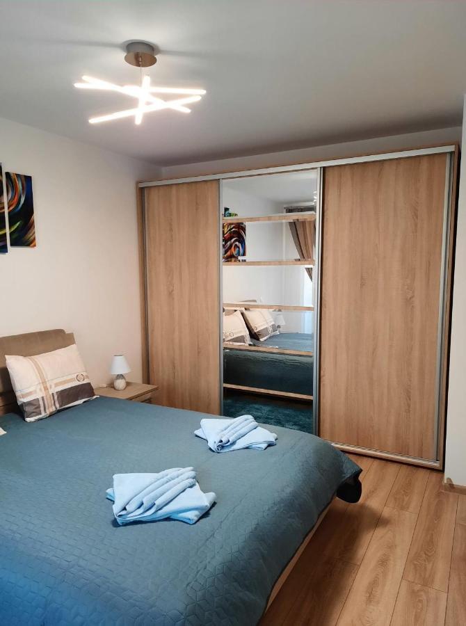 Sorin'S Comfortable Apartment Brasov Bagian luar foto