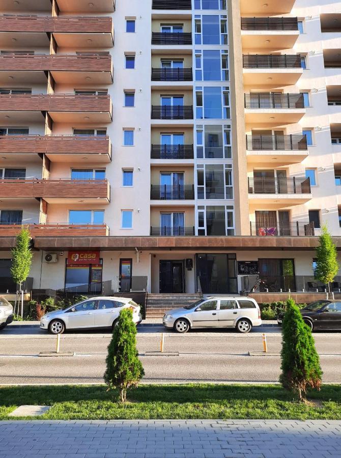 Sorin'S Comfortable Apartment Brasov Bagian luar foto